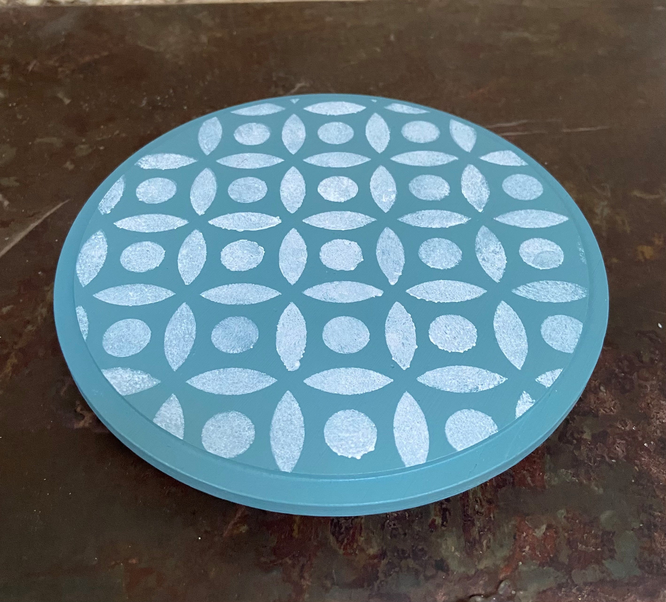 Geometric Stencilled Pot Stand